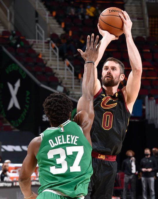 才交给乔丹 才交给乔丹